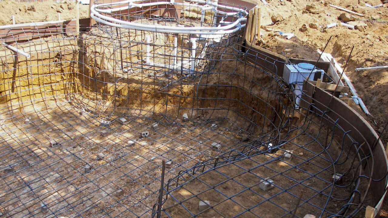 structure and surfacing new swimming pool